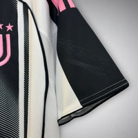 25/26 Juventus Home Kit
